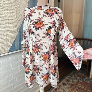 Kit + Sky Creamy Floral Balloon Sleeve Ruffle Dress